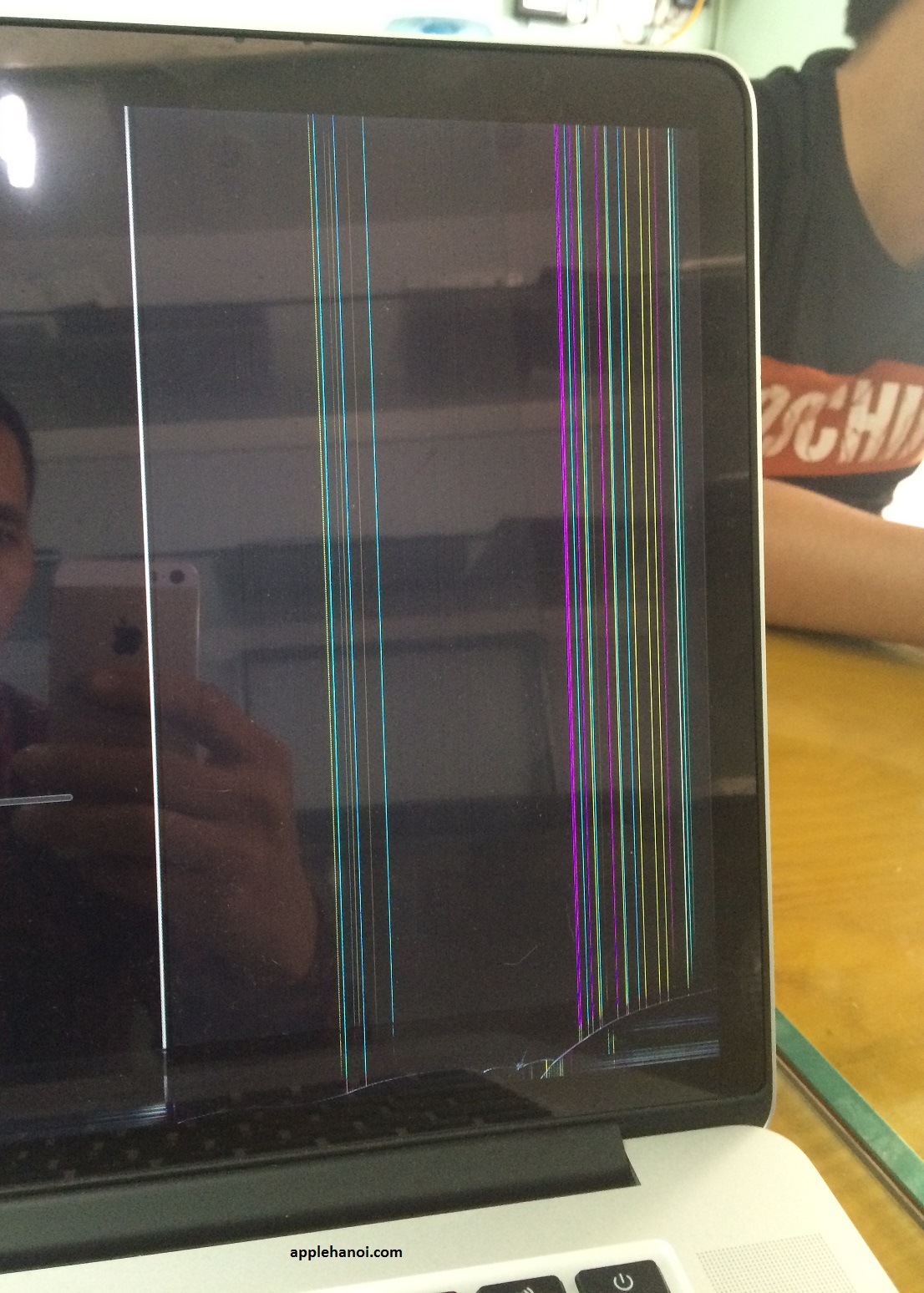 Báo giá Thay Màn hình Macbook