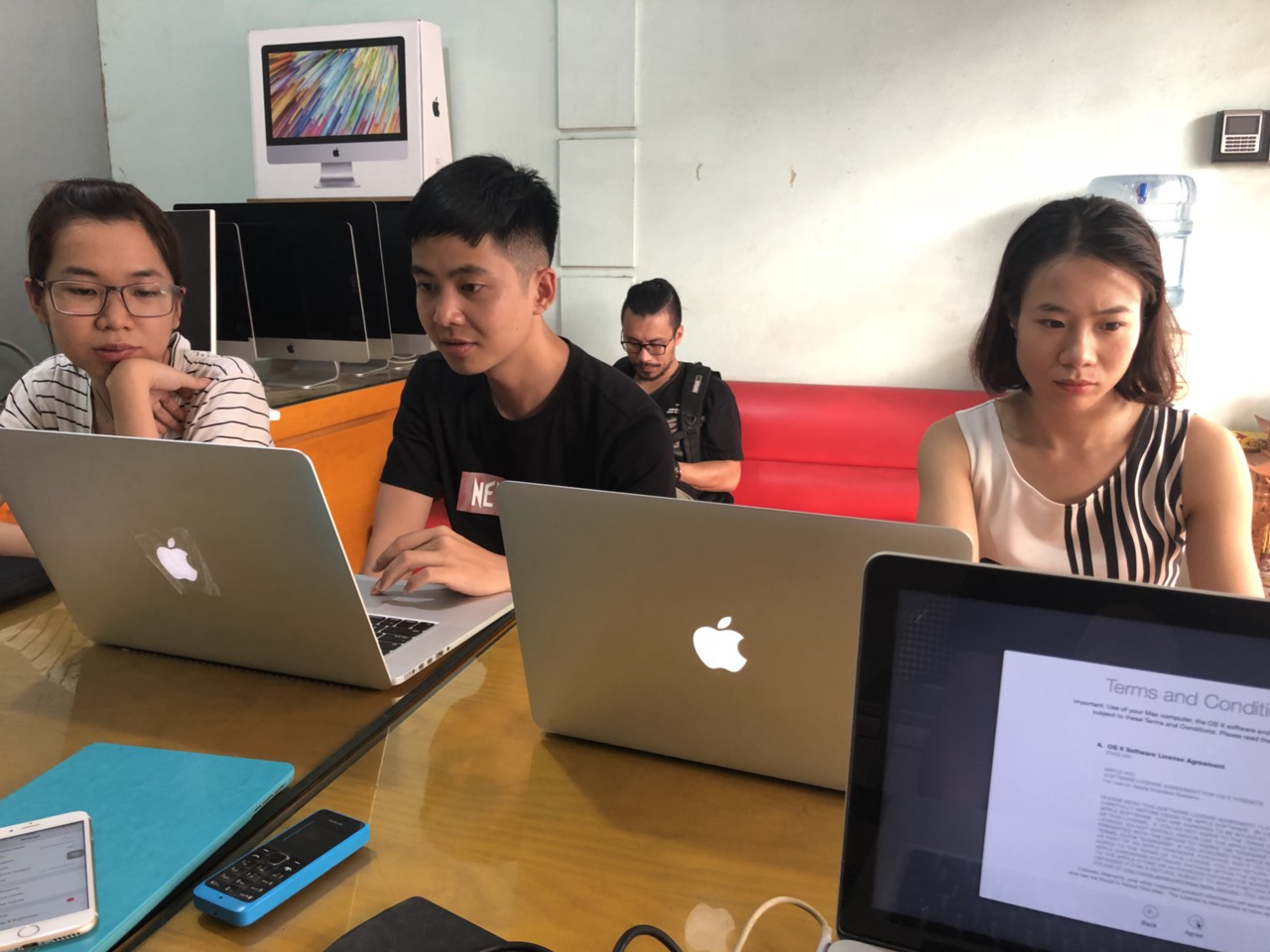 Sửa chữa THAY THẾ LINH KIỆN MACBOOK