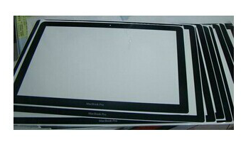 THAY MAN KINH MACBOOK 15.4 INCH A1286