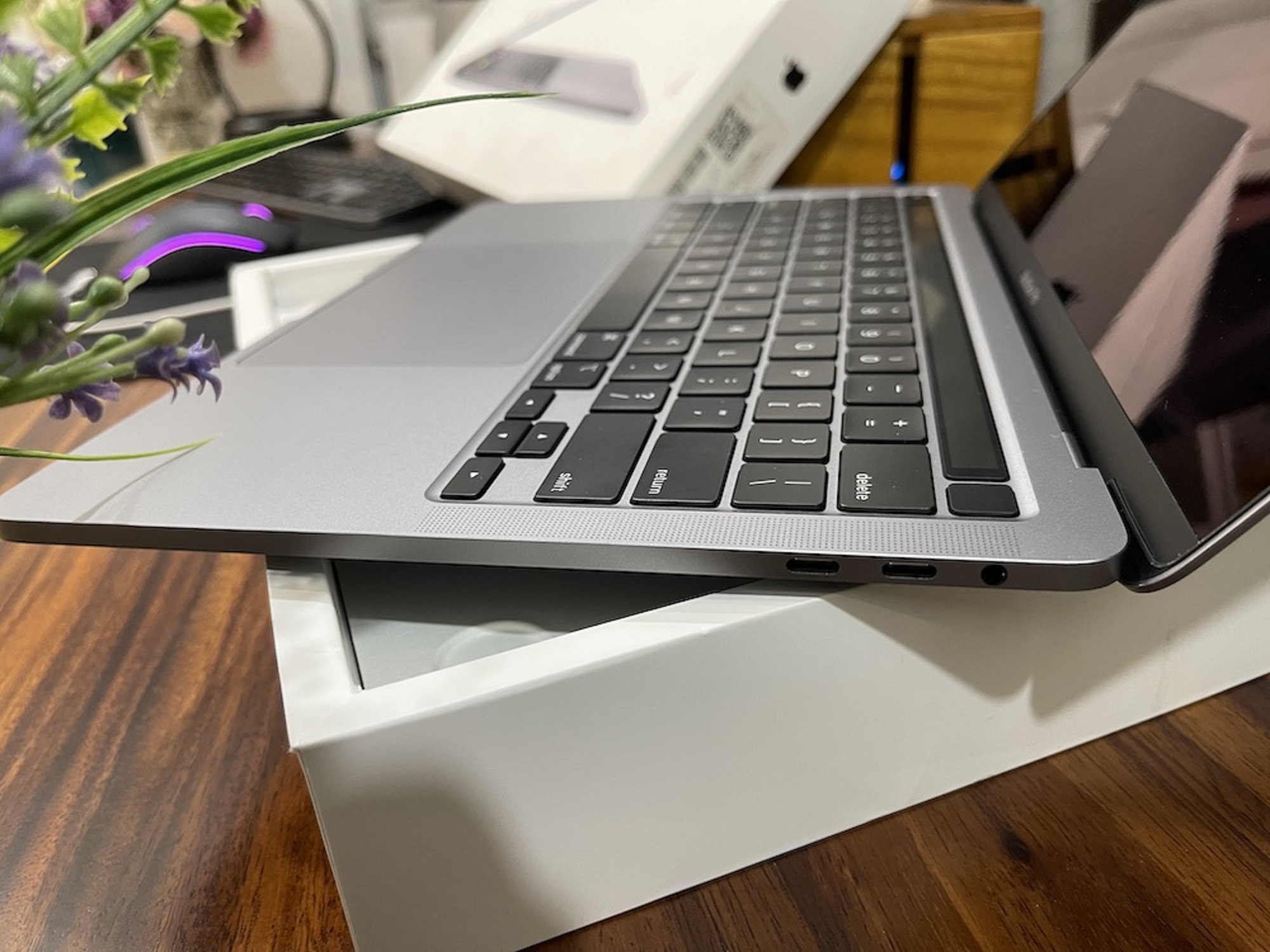 ジャンク品】MacBookPro 13inch 2020 32GB/1TBMacBook - ノートPC