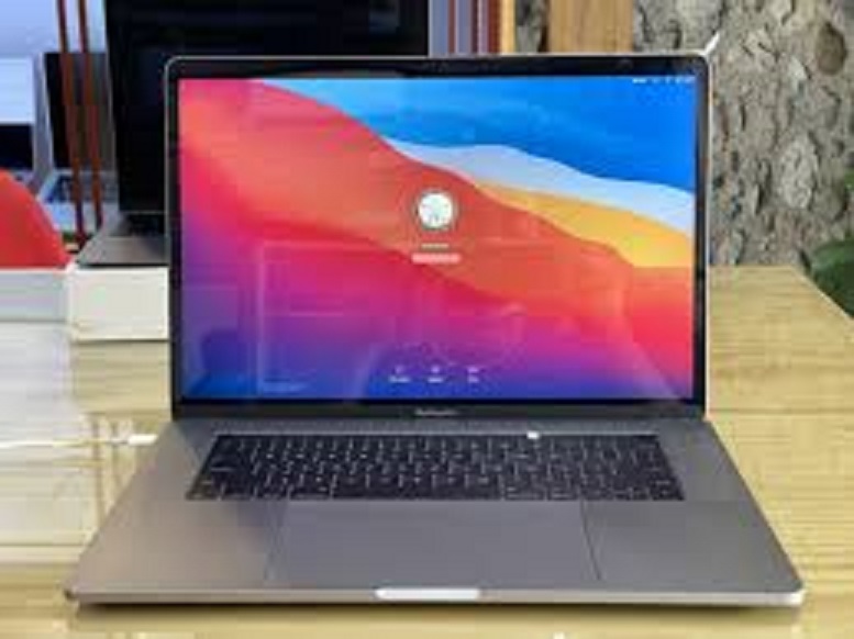 MacBook Pro 15 Late 2016 Core i7-6920HQ 2.9GHz Ram 16GB option ssd