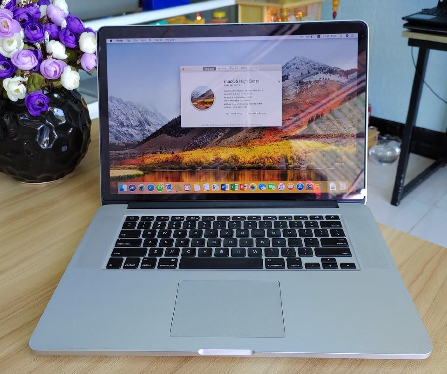 MacBook retina 15INCH Late 2013 Core i7-4850HQ 2.3GHz ram 8gb ssd 256GB BTO/CTO A1398 EMC 2674