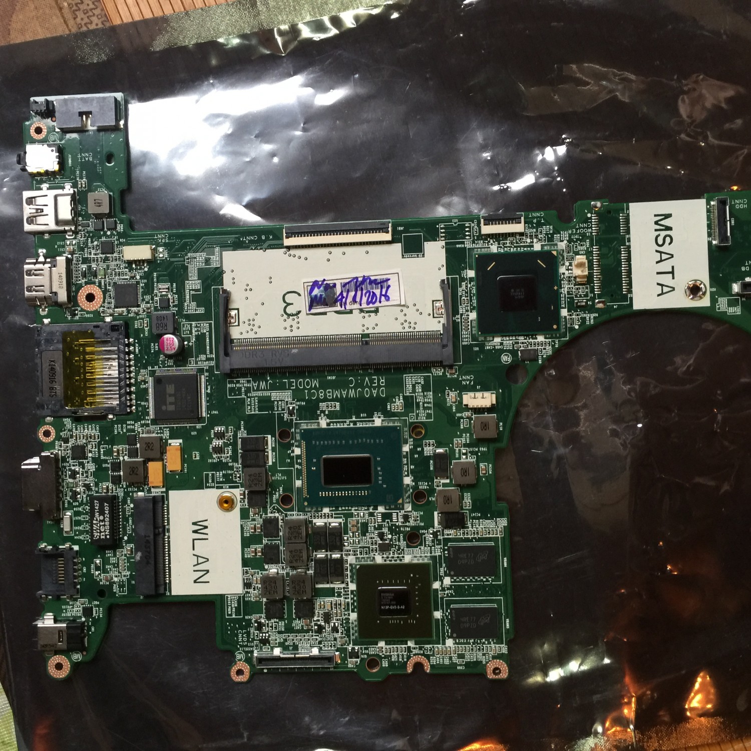 MAIN DELL VOSTRO V5560 CORE I5-3337 VGA RỜI