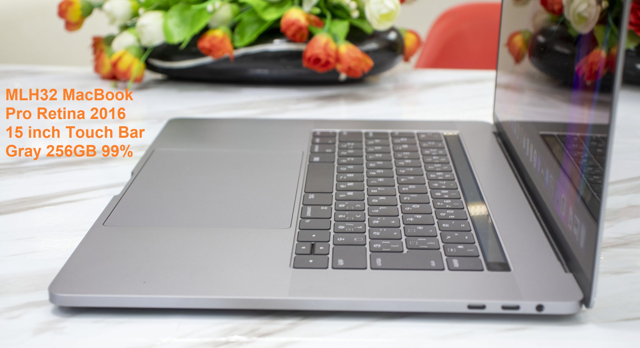 MLH32 MacBook Pro Retina 2016 15 inch Touch Bar Gray 256GB 99%