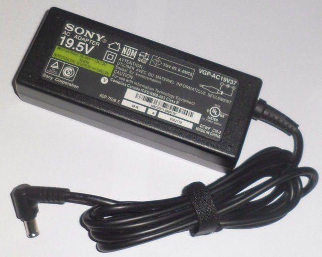 Sạc laptop sony vaio SVS15116GG