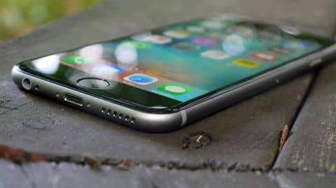 iPhone 7 sẽ lại là một bước cải lùi về thiết kế của Apple