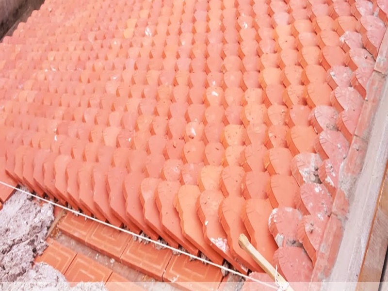 Cách lợp mái ngói mũi hài