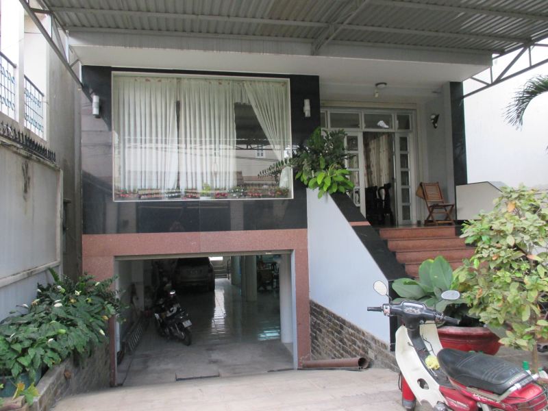 Thiết kế mẫu nhà có tầng bán hầm đẹp mê ly