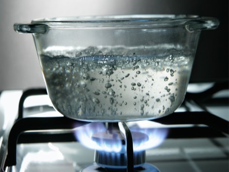 cách đơn giản giúp khử mùi phòng bếp