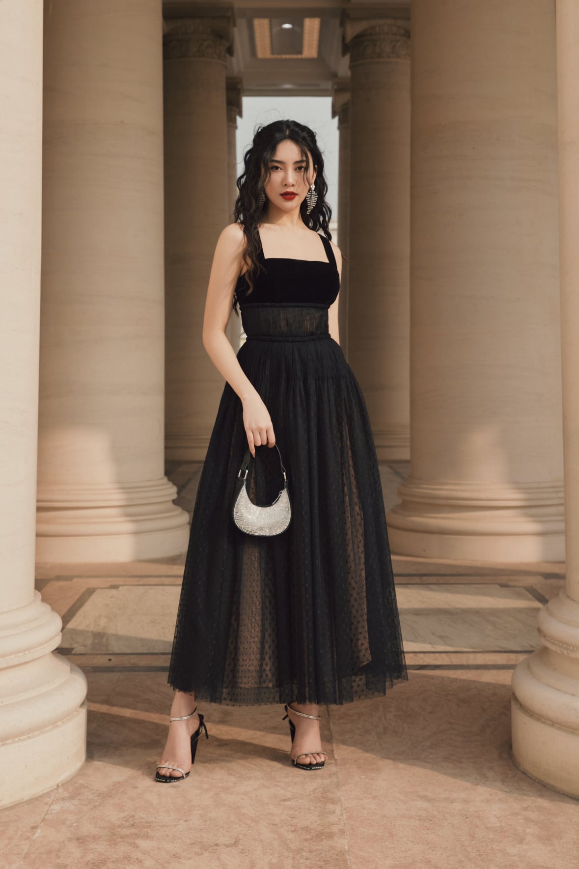 HBLOVE349 Black Swan Lace Dress HUONG BOUTIQUE