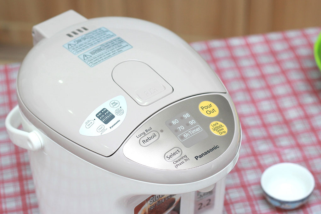 Bình thủy điện Panasonic NC-EG2200, dung tích 2.2L, công suất 700W