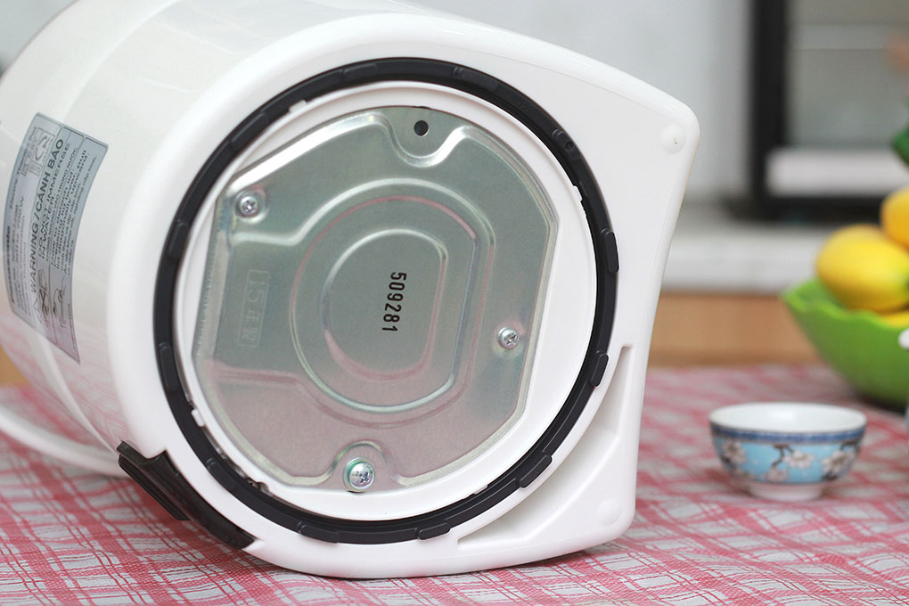 Bình thủy điện Panasonic NC-EG2200, dung tích 2.2L, công suất 700W