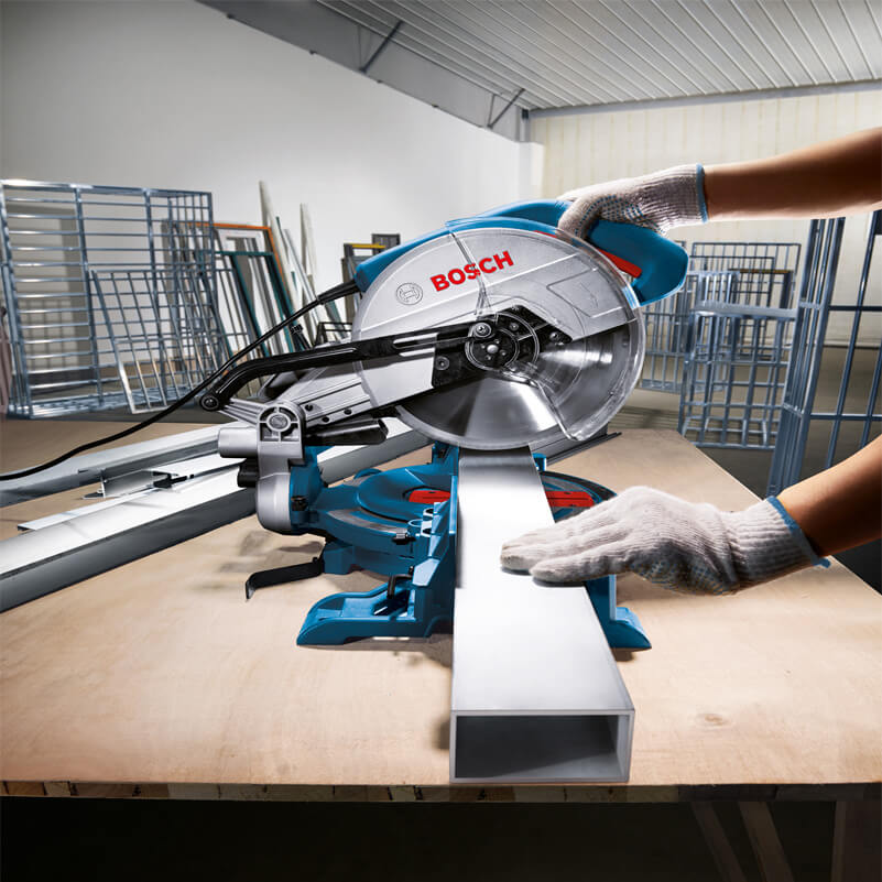 Máy cưa đa góc Bosch GCM 10MX