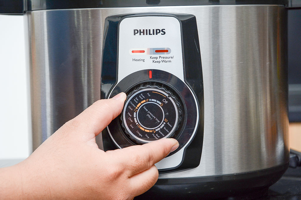 Nồi áp suất điện Philip HD2103, công suất 900W, dung tích 5 lít