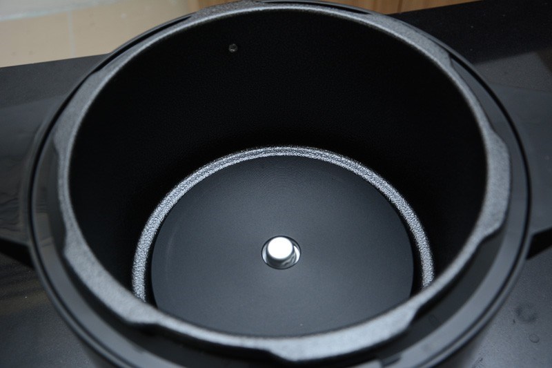 Nồi áp suất điện tử Philips HD2136, công suất 900W, dung tích 5 lít