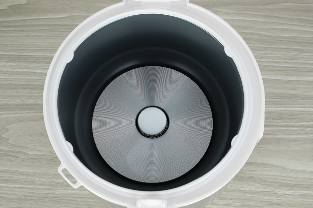 Nồi cơm nắp gài Panasonic 1 lít SR-MVN10LRAX