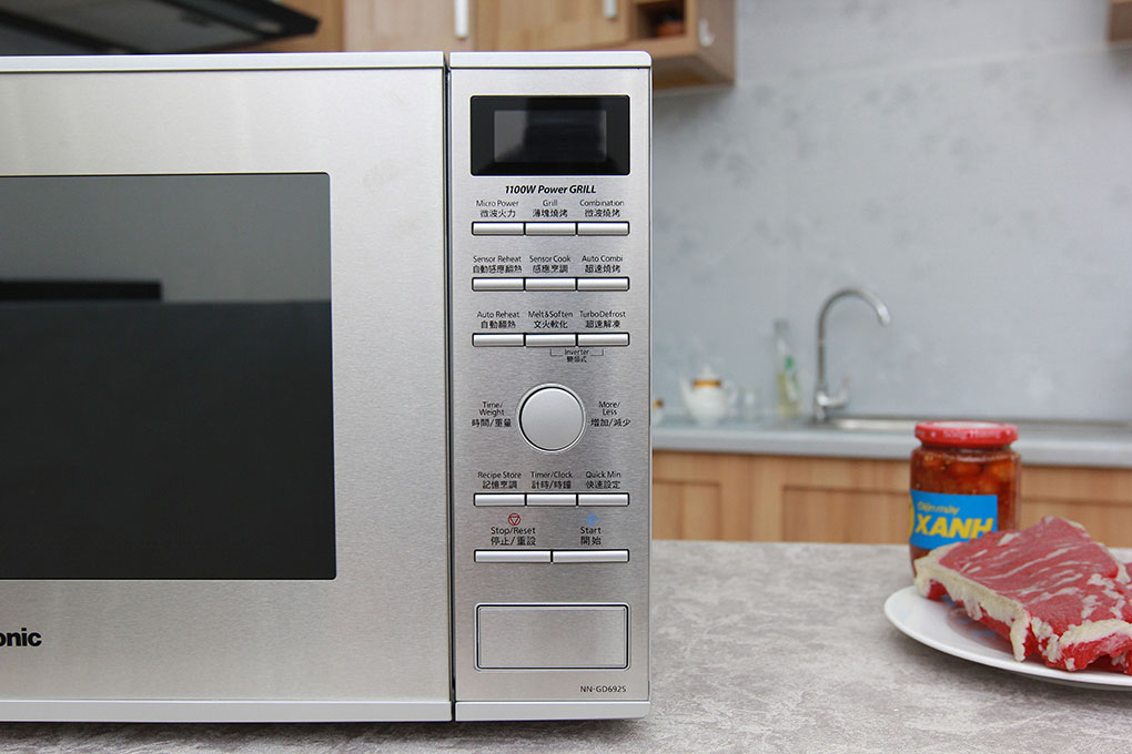 Lò vi sóng Panasonic NN-GD692S, dung tích 31L, Inverter