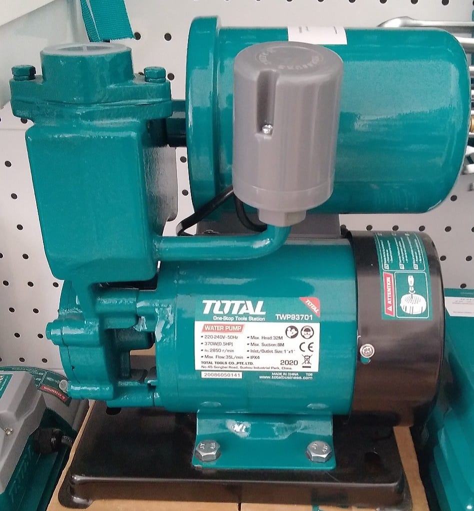 Máy bơm nước tăng áp Total TWP93701 370W