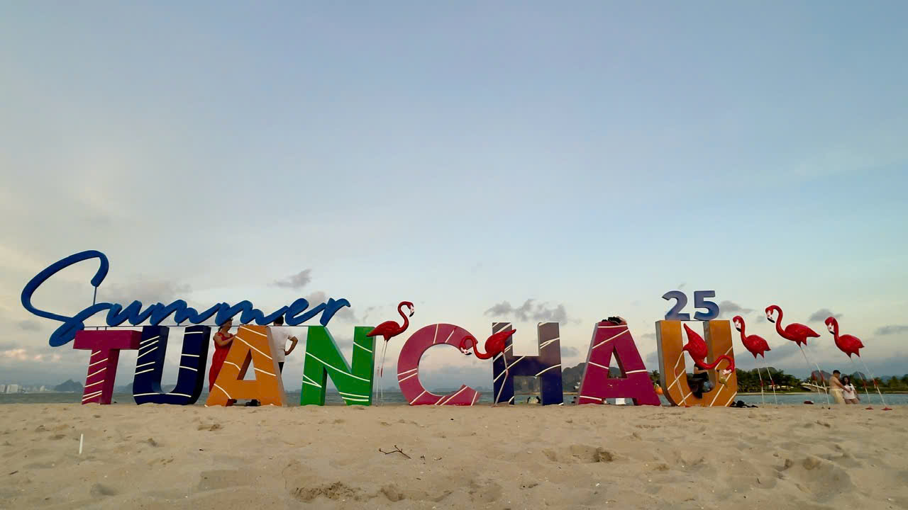 CÔNG TY TỔ CHỨC DU LỊCH NĂM 2025 CHO CÁN BỘ CÔNG TY