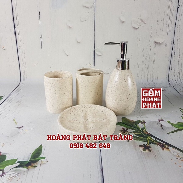 Bộ phụ kiện dầu gội sữa tắm bằng gốm sứ 