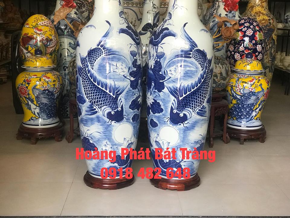 Lộc bình sứ Bát Tràng vẽ cá chép trông trăng hàng kỹ 1m2