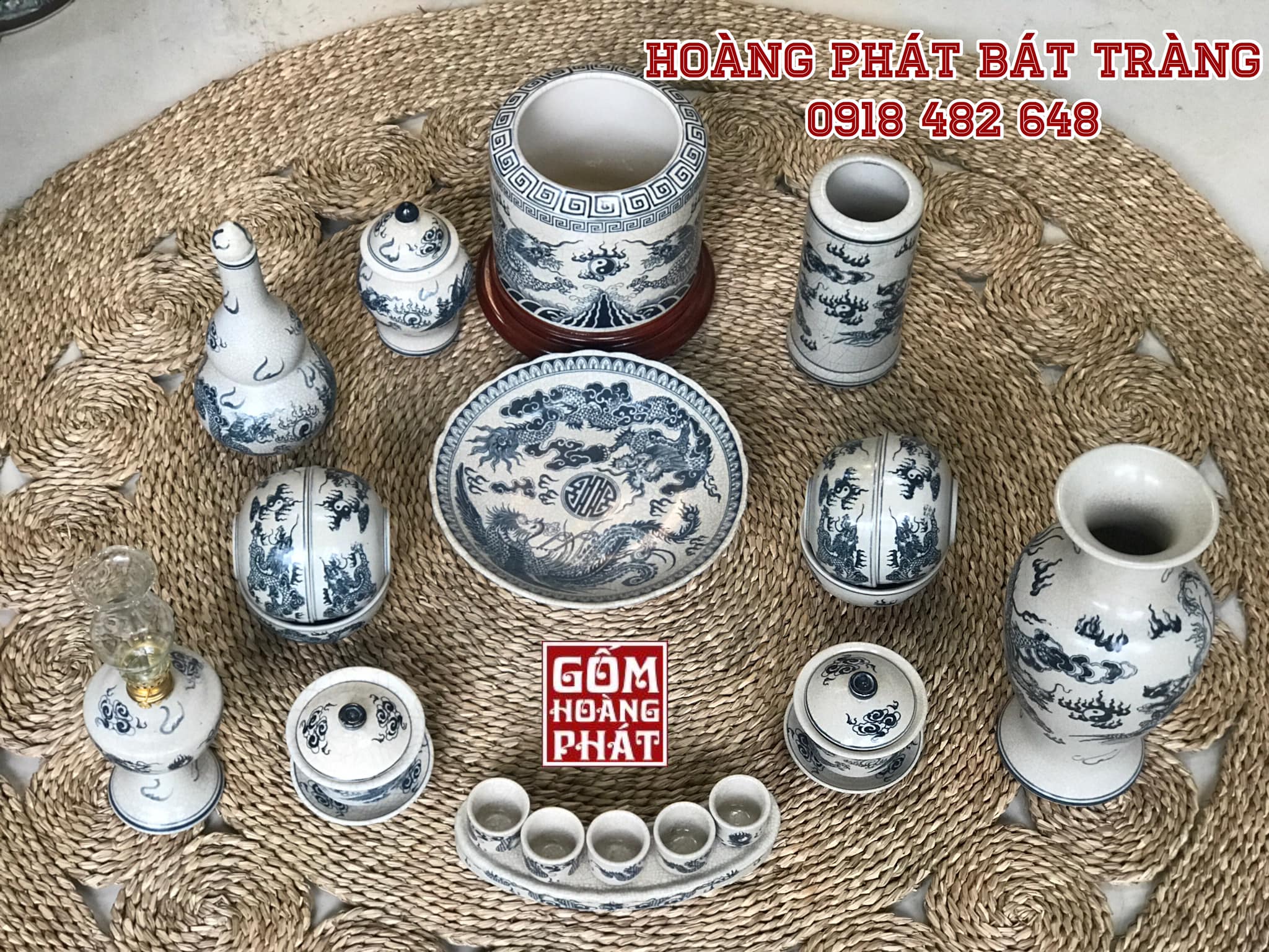 Bộ đồ thờ men rạn vẽ kỹ Bát Tràng cho ban thờ gia tiên 3