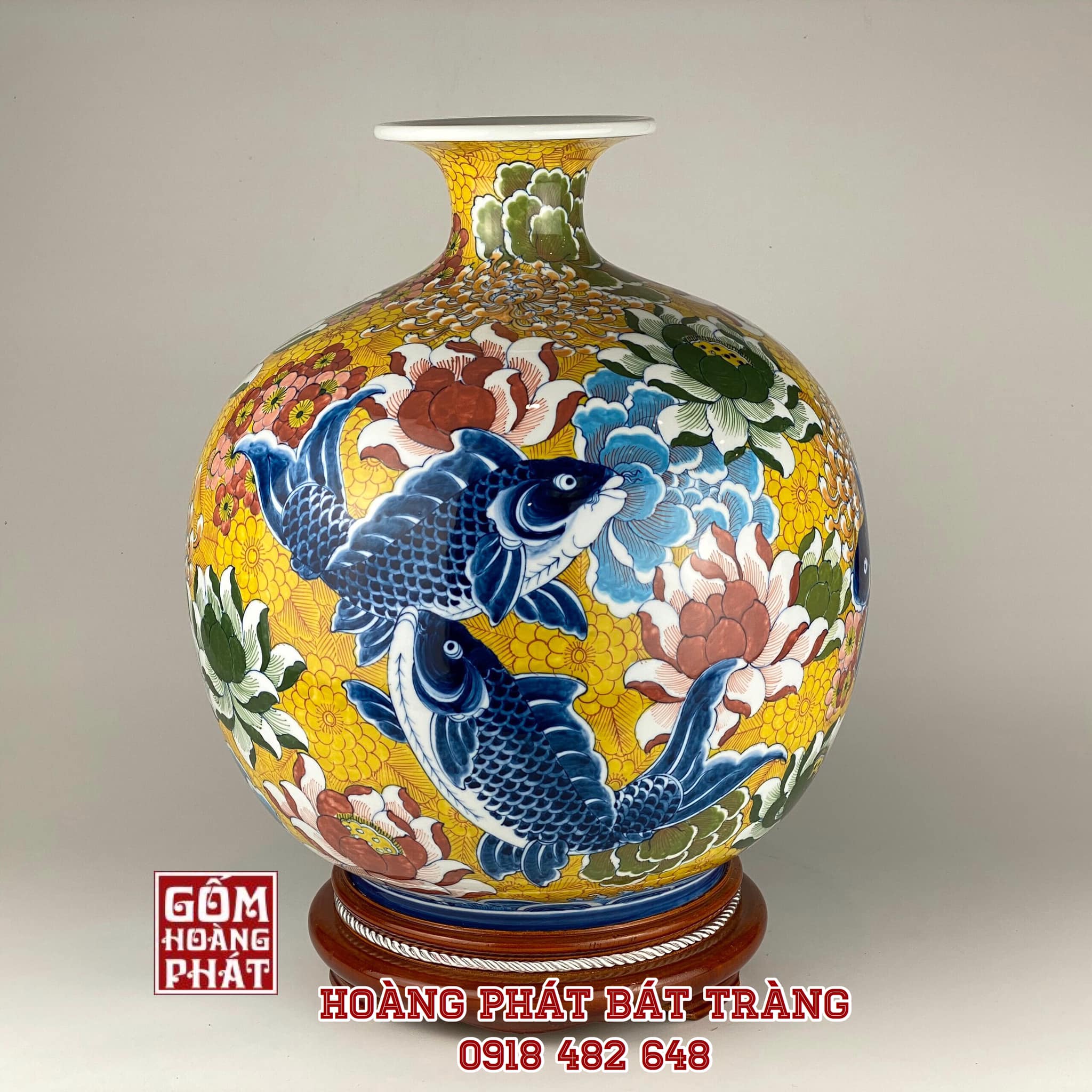 Bình hút tài lộc Cá chép hoa sen nền vàng Bát Tràng H35cm BHL63 2