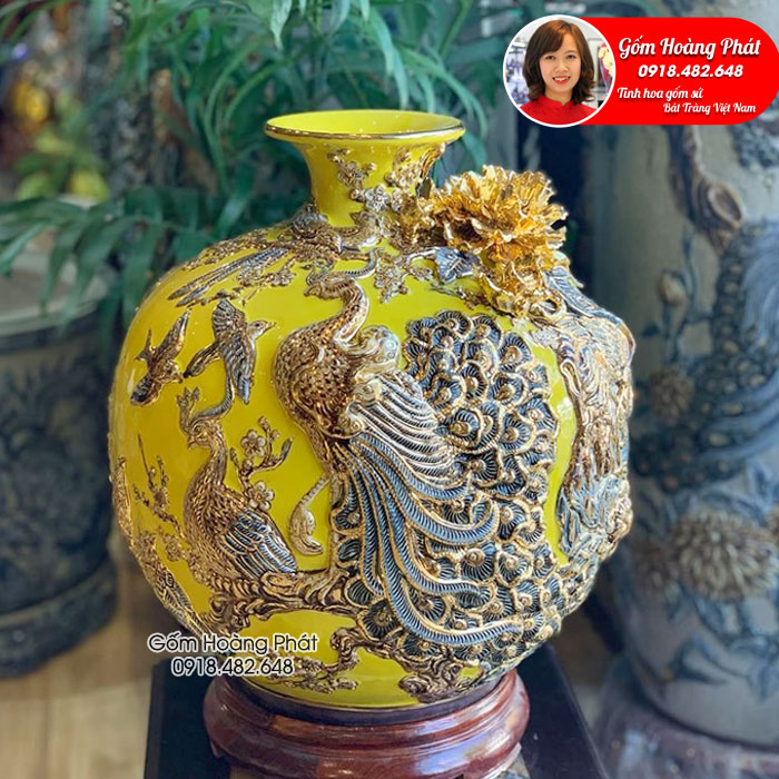 Bình hút tài lộc đắp nổi công đào dát vàng men vàng hoàng gia SP5025
