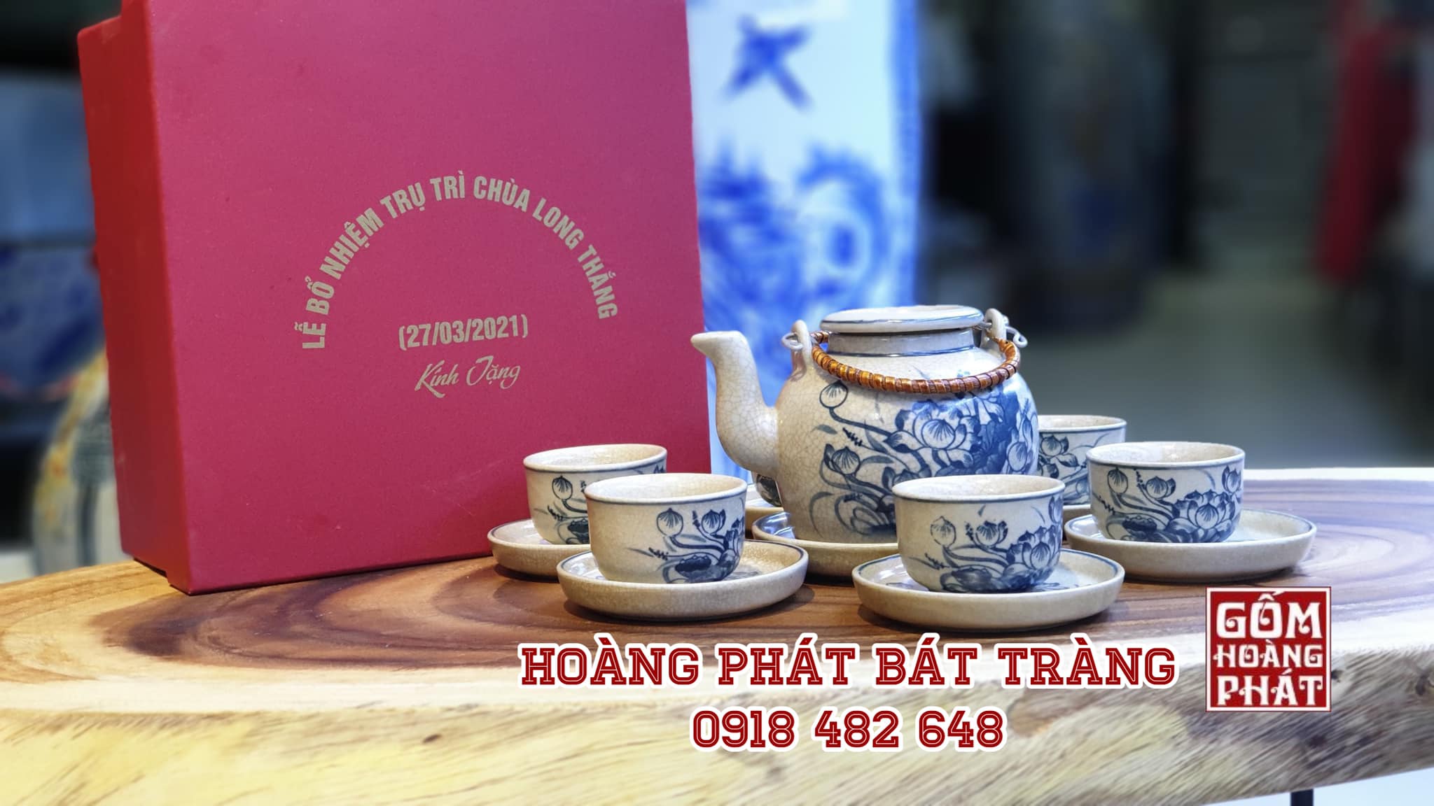 Ấm chén in logo trụ trì chùa Long Thắng
