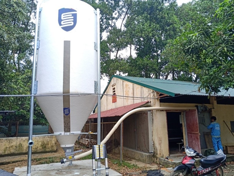 SILO CHỨA THỨC ĂN SILO CHỨA THỨC ĂN
