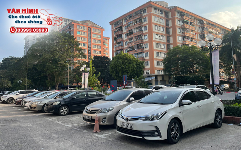 Cho thuê xe tháng tự lái