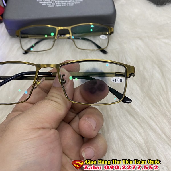 kinh-lao-doi-mau-nhat-ban-kinh-doc-sach-cho-nguoi-gia-2.jpg?v=1715328638723