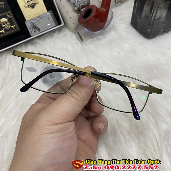 kinh-lao-doi-mau-nhat-ban-kinh-doc-sach-cho-nguoi-gia-7.jpg?v=1715328641163