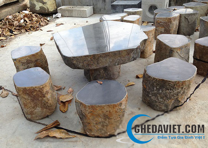 bàn ghế đá ngoài trời