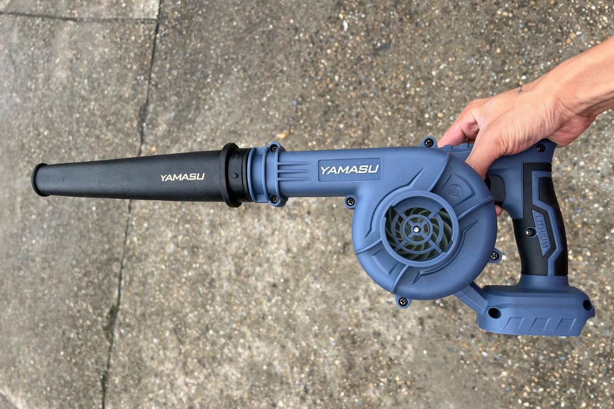 07 máy thổi bụi mini tốt nhất, ổn định dùng cho gia đình