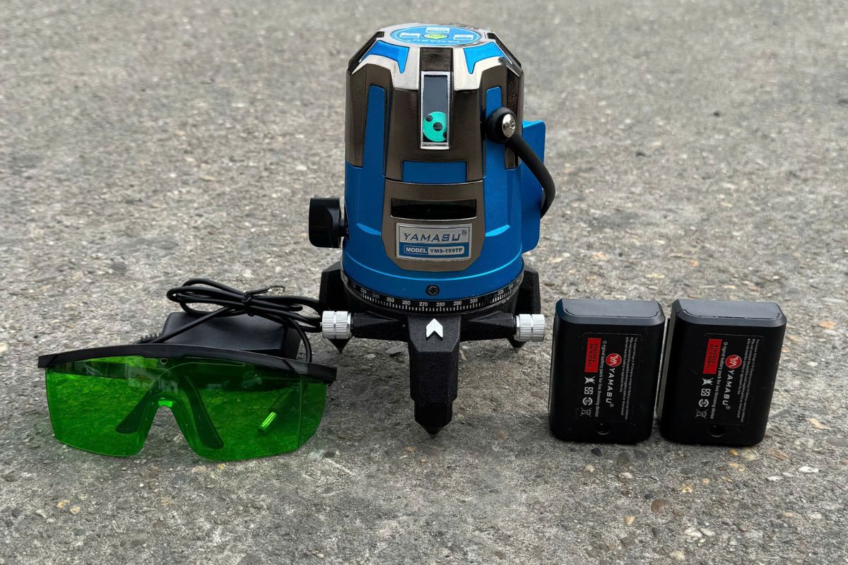 Cách kiểm tra máy cân bằng laser có bị lệch tia hay không