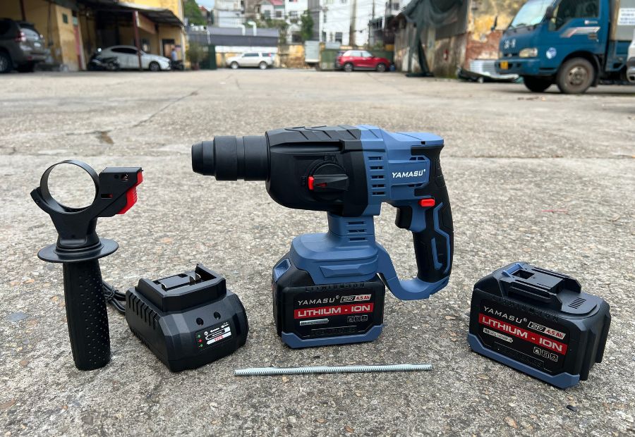 Cách sử dụng và bảo dưỡng máy khoan 3 chức năng bền bỉ