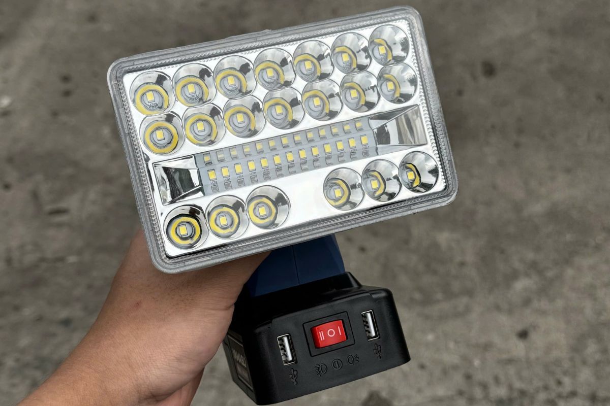 Cấu tạo cơ bản của đèn chiếu ánh sáng pin