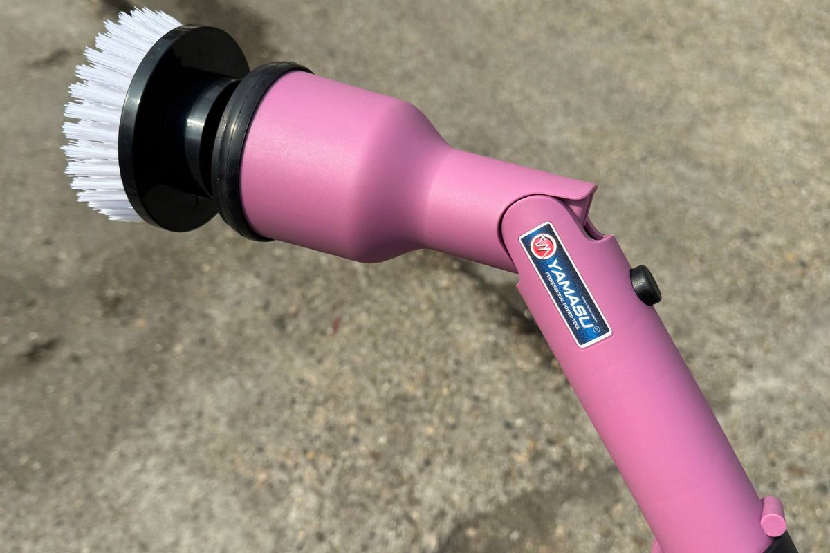 Có nên đầu tư máy chà sàn pin?