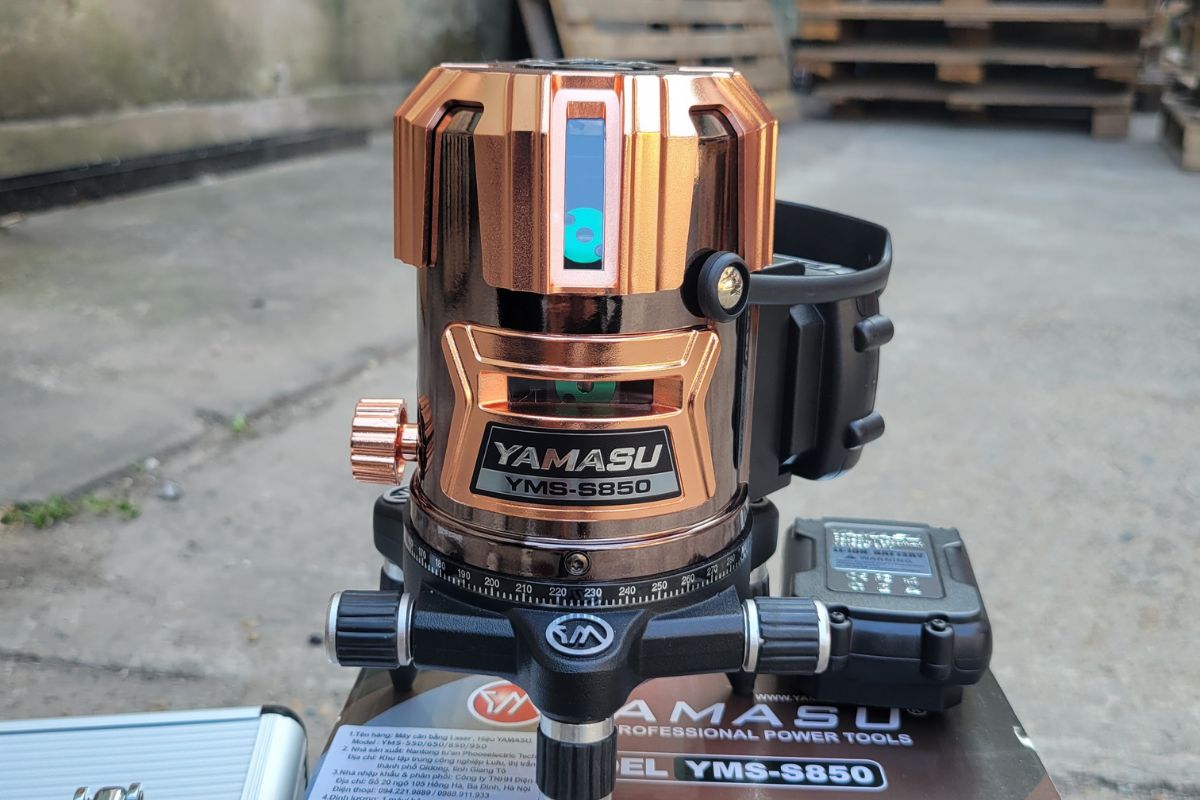 Đặt máy đúng vị trí để đảm bảo độ chính xác