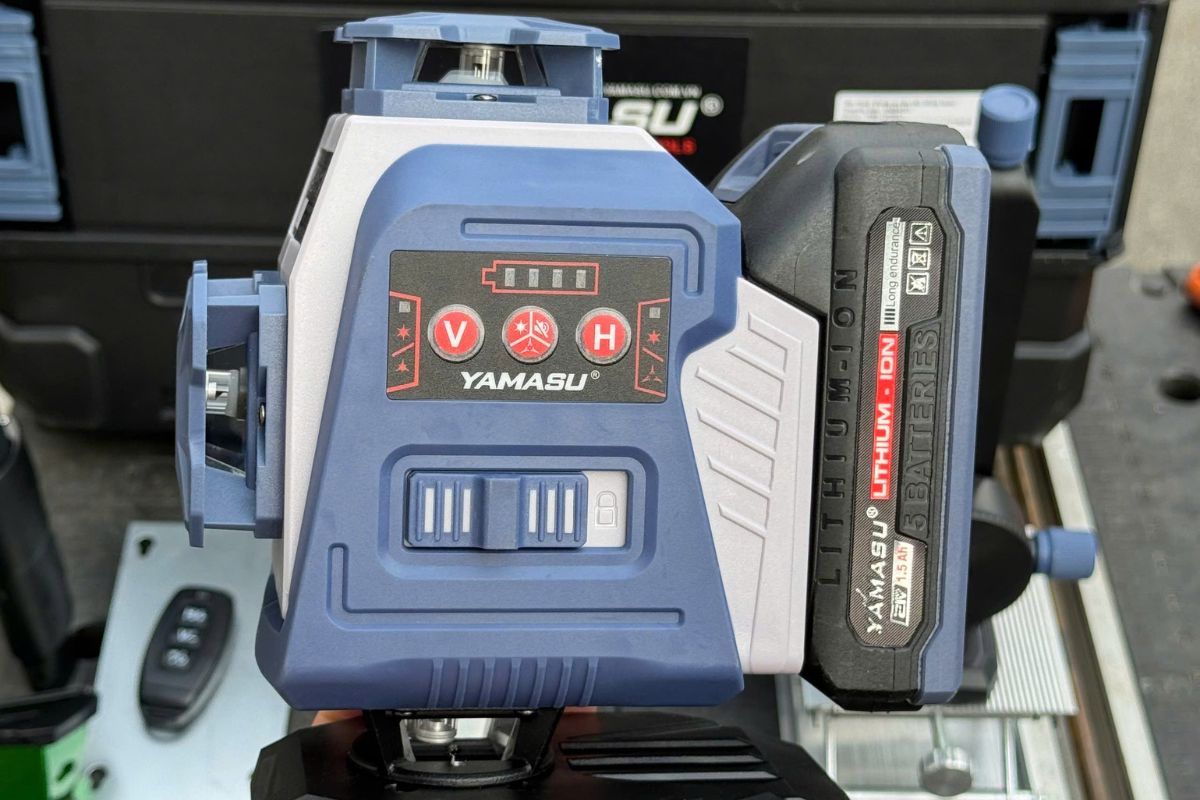 MÁY CÂN BẰNG LASER 16 TIA XANH PIN M21 YMS-16DM21