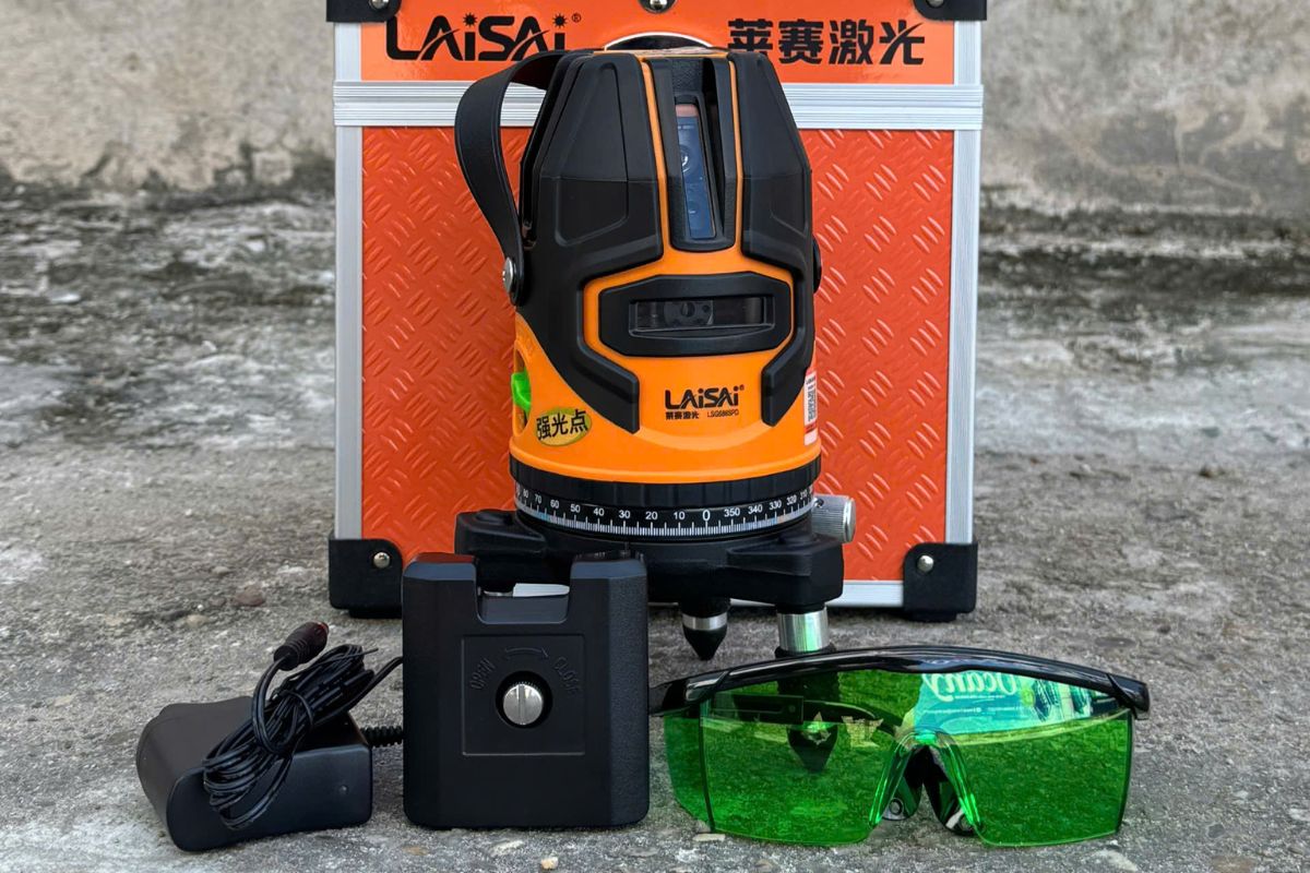 MÁY CÂN BẰNG LASER LAISAI CHÍNH HÃNG LSG 686SPD