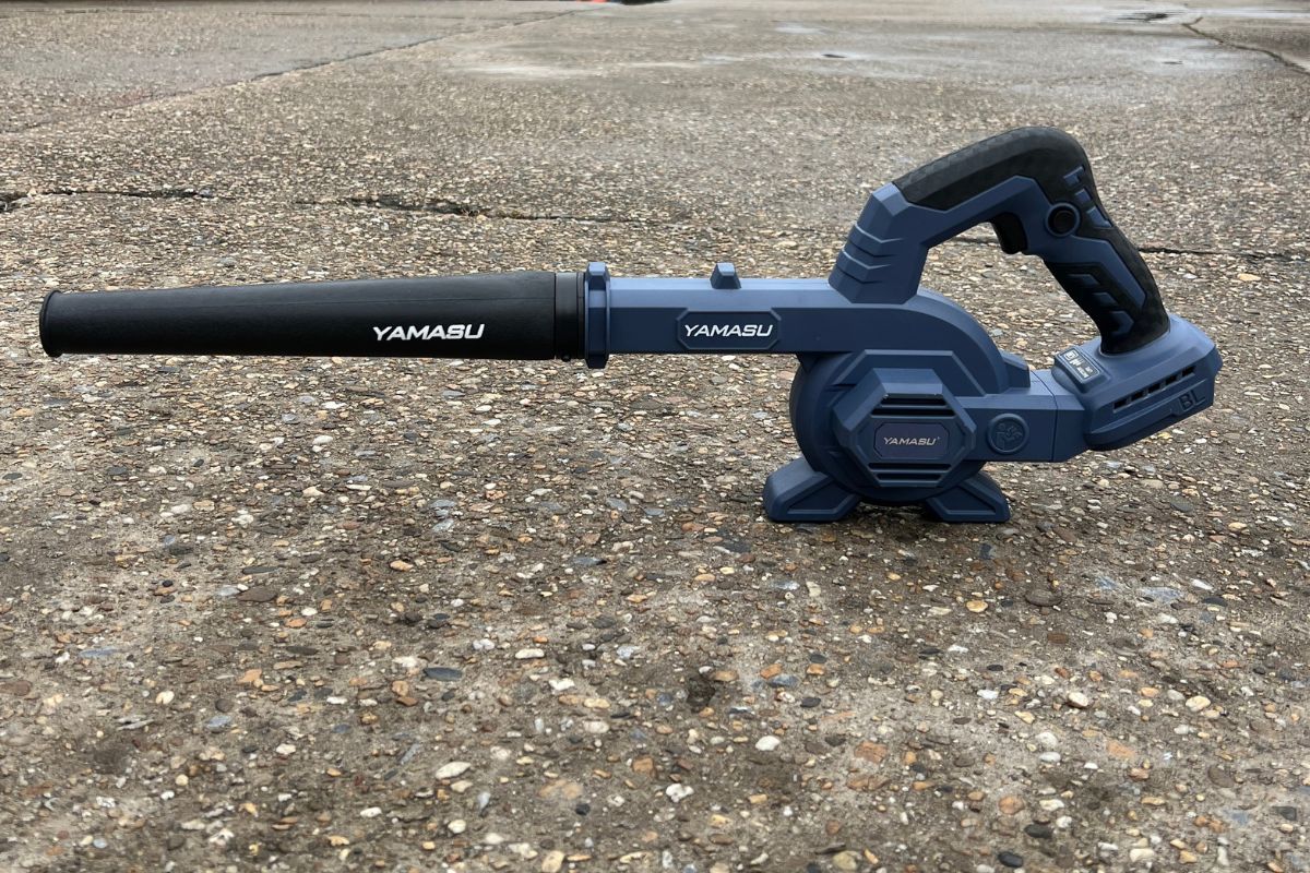Máy thổi bụi pin mini Yamasu YMS-M05TB