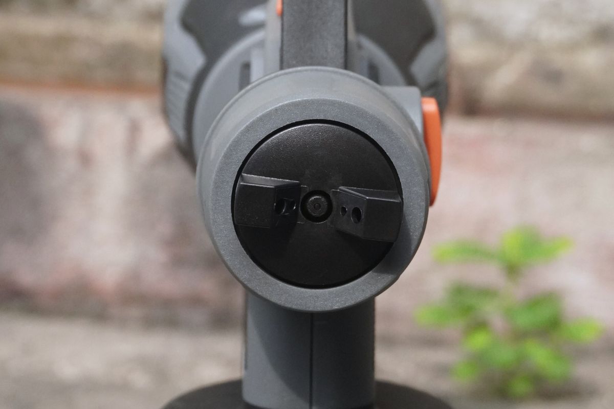 Mẹo sử dụng máy phun sơn cầm tay hiệu quả và an toàn