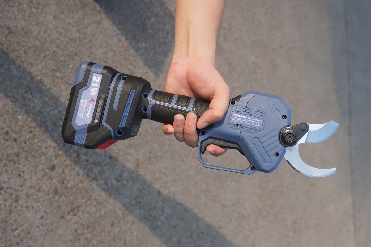 Một số lưu ý an toàn khi sử dụng kéo cắt cành pin