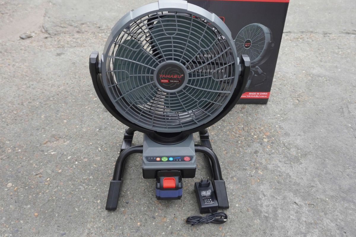 Mua quạt pin đa năng Yamasu chính hãng ở đâu?