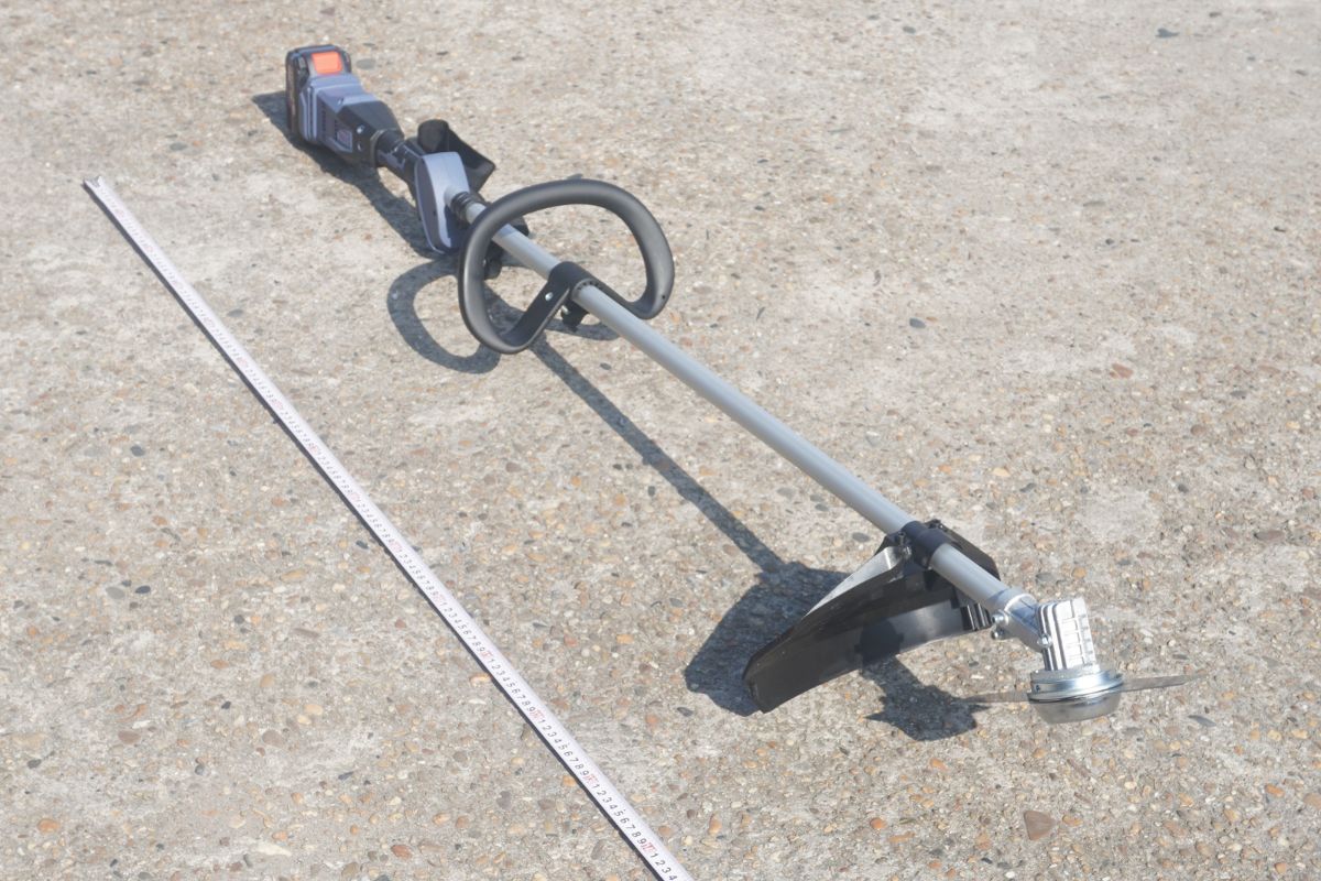 Tiêu chí chọn máy cắt cỏ pin tốt nhất