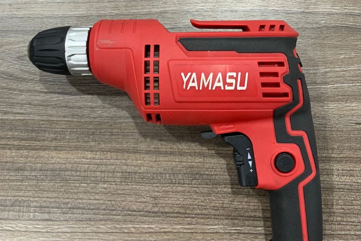 Vì sao nên chọn máy vặn vít cầm tay bằng điện?