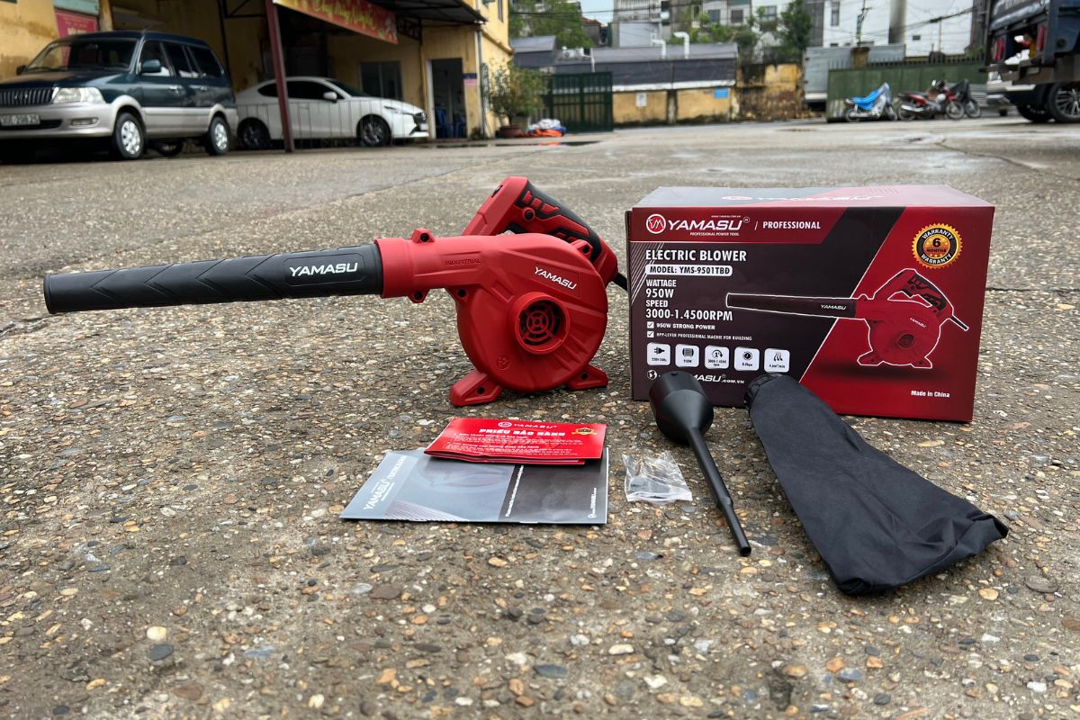 Vì sao nên mua máy thổi bụi mini cho gia đình?