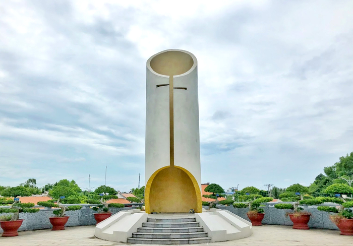 Khu tưởng niệm nhạc sĩ Cao Văn Lầu – Nơi lưu giữ tinh hoa đờn ca tài tử